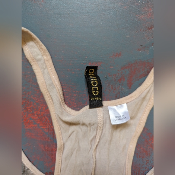 💙 DIVIDED 💙 Pink + Grey Cami - Picture 5 of 5